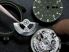 手表进水后零件生锈怎么解决？（艾米龙手表除锈及零件修复方法）