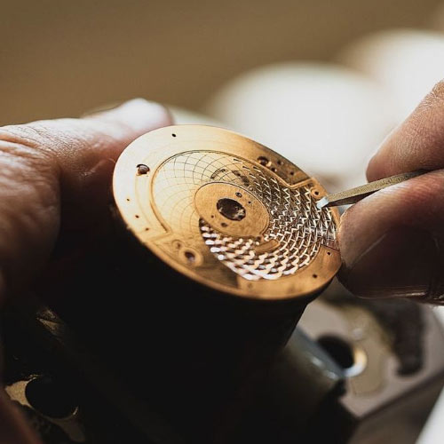 艾米龙手表进灰后需要哪些清理步骤